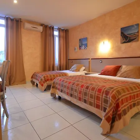 Auberge De Bonpas Logis De France